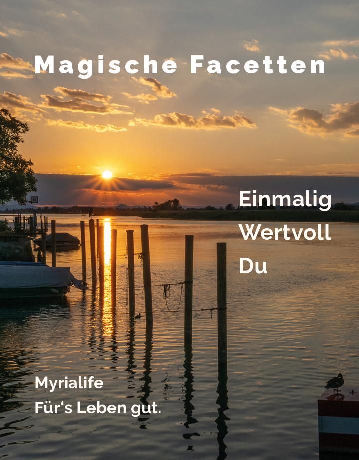 Bild von Sonnenuntergang über Wasser mit vielen Farben und Facetten, als Sinnbild für magische Facetten eines Menschen